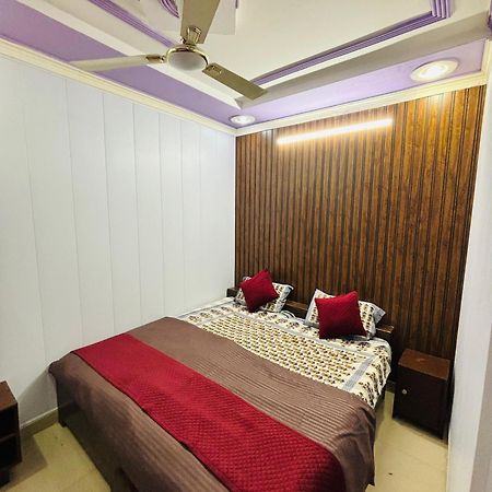 Friends Guest House & Hostel- Near Taj Mahal Agra  Exterior photo
