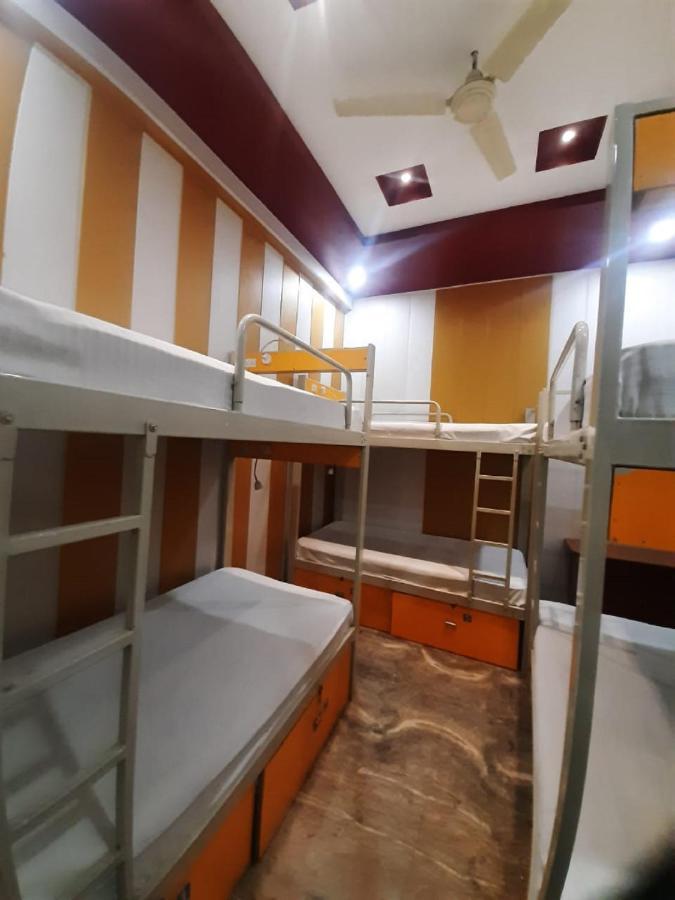 Friends Guest House & Hostel- Near Taj Mahal Agra  Exterior photo