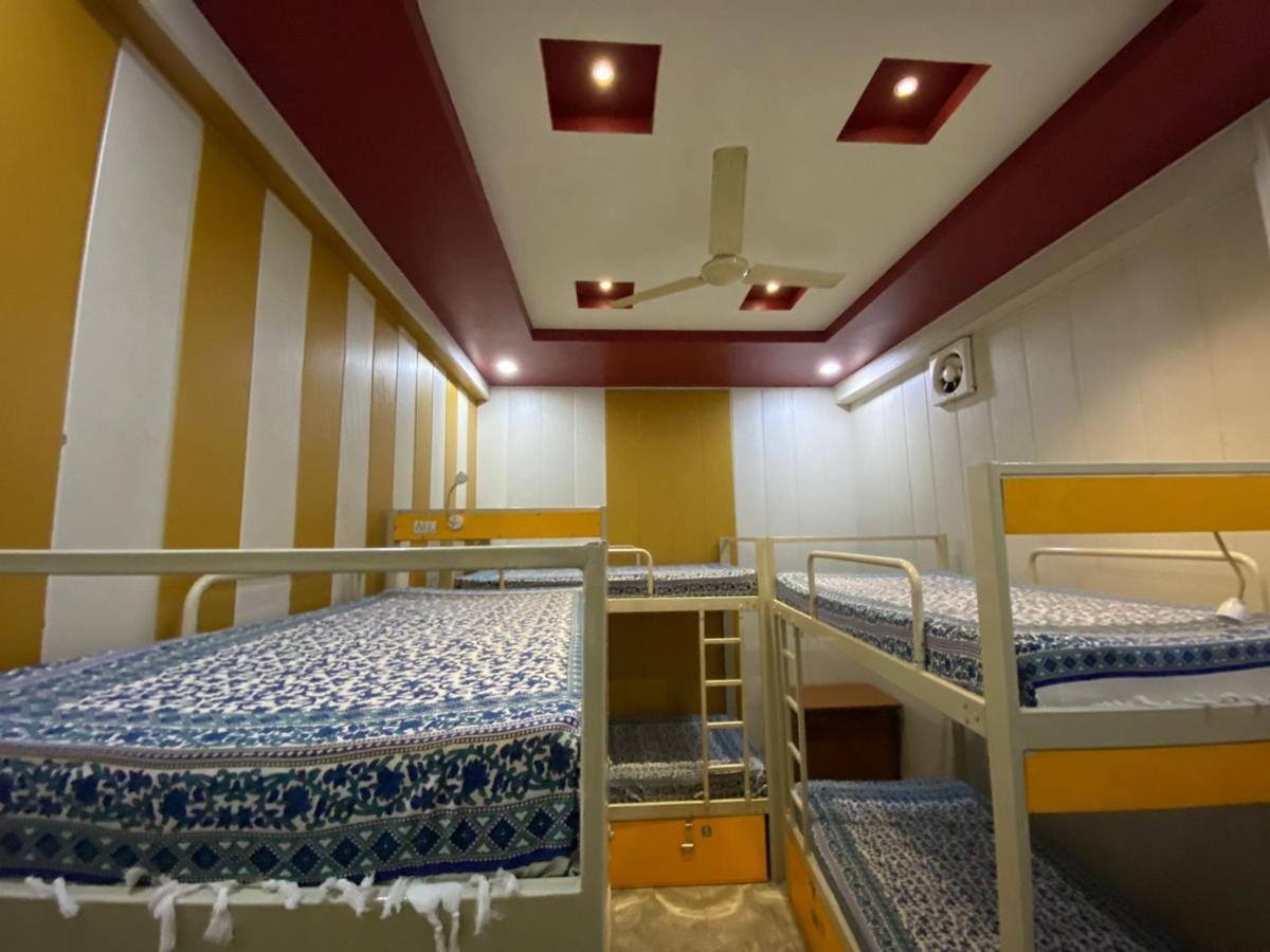 Friends Guest House & Hostel- Near Taj Mahal Agra  Exterior photo