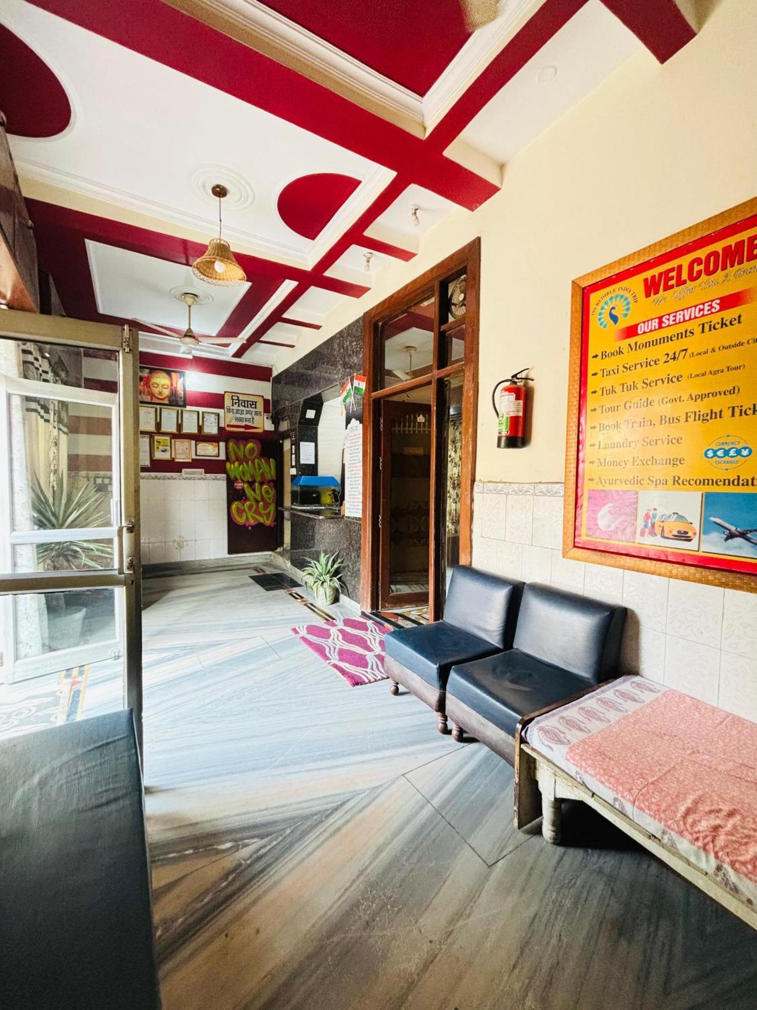 Friends Guest House & Hostel- Near Taj Mahal Agra  Exterior photo